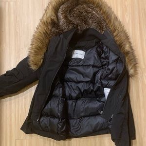 Babaton short parka